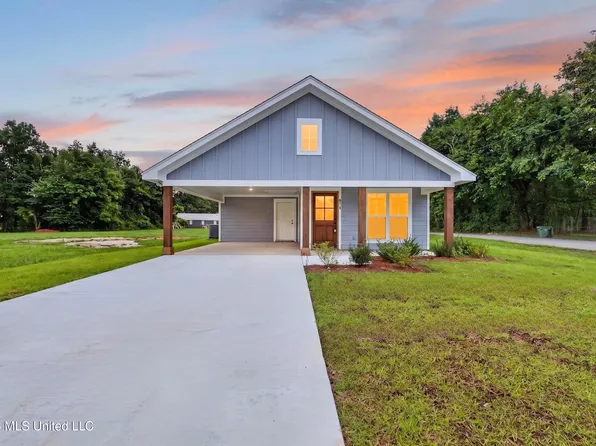 814 W 7th St, Hattiesburg, MS 39401