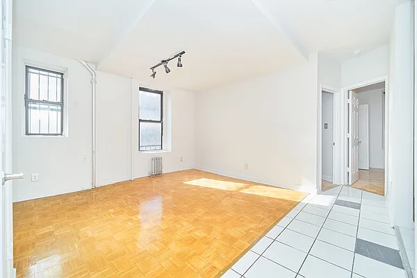 Rented by Living New York | media 43