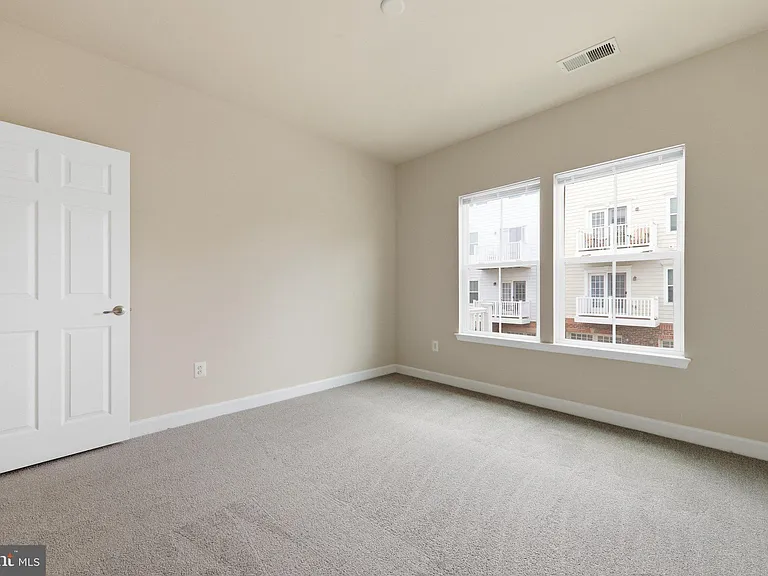 317 Community Center Ave — Photo 20