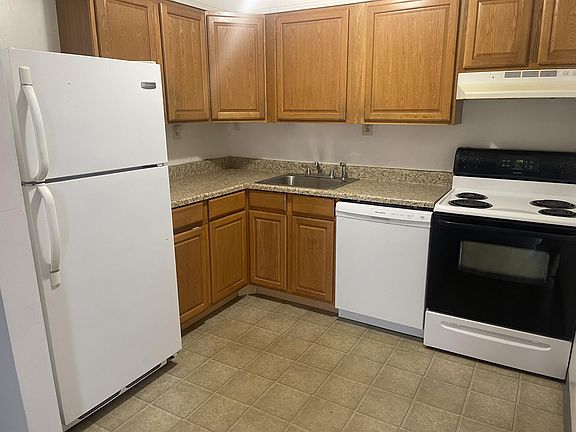 2nd image of 1008 Adams Ave #1D-1