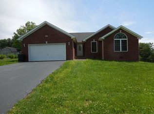 193 Sycamore Ln, Munfordville, KY 42765