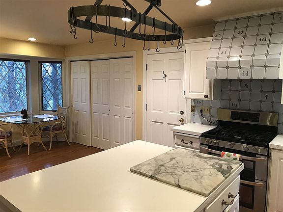 4th image of 6606 S Tomaker Ln