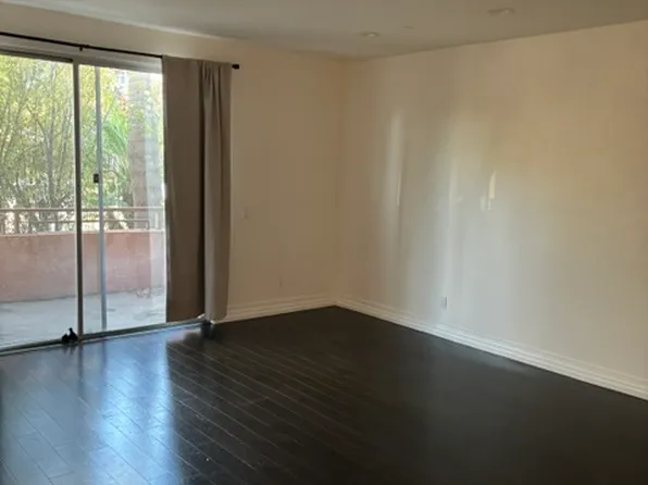 2010 S Beverly Glen Blvd Unit 101, Los Angeles, CA 90025