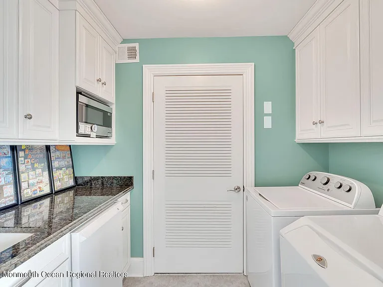1101 S Ocean Ave — Photo 27