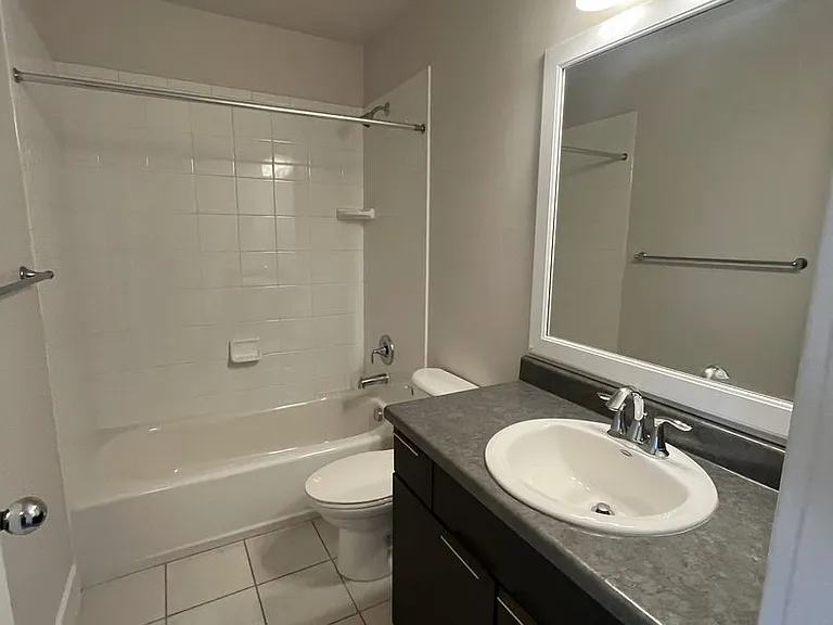 2241 W 450 S — Photo 14