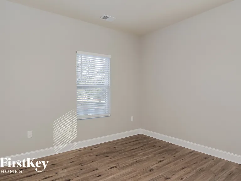 5109 Tuckaseegee Rd — Photo 12