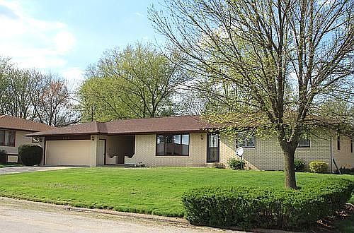 1st image of 200 Fairview Dr