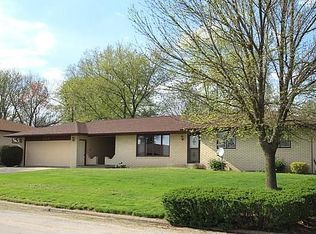 200 Fairview Dr, Wellman, IA 52356