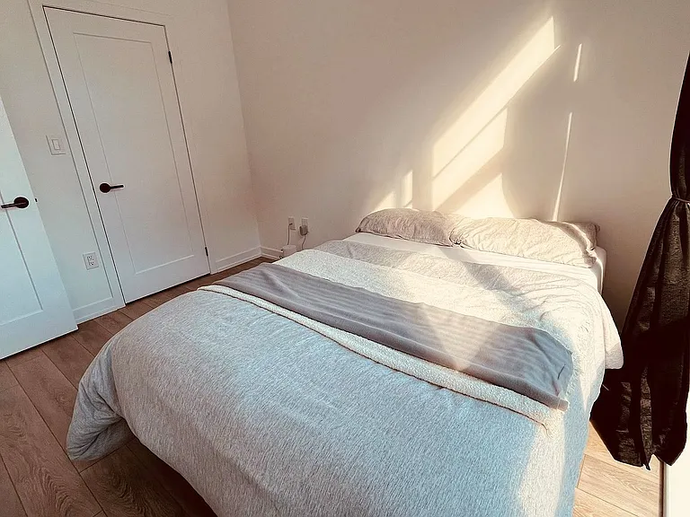 470 Dundas St E #114 — Photo 9