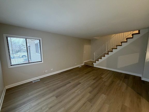 2nd image of 29W526 Winchester Cir N Unit 2N