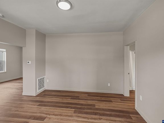 4th image of 180 Hiatt St