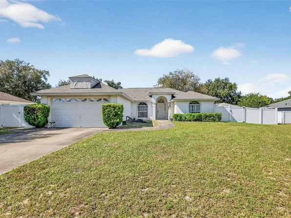 36703 Sundance Dr, Grand Island, FL 32735