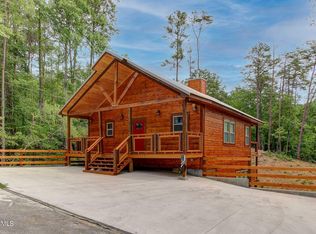 2784 Easy St, Sevierville, TN 37862