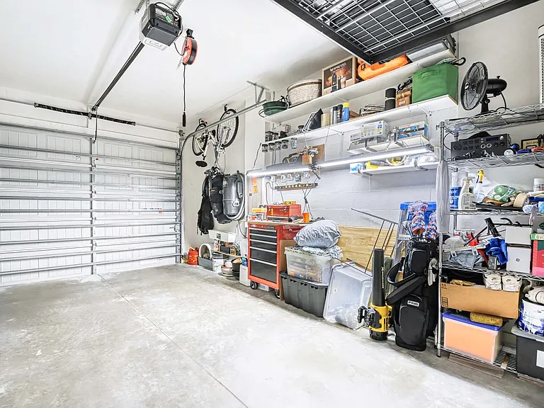 13045 Pembroke Dr — Photo 14