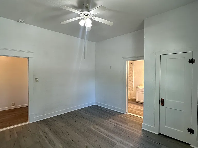 501 S Connellee Ave — Photo 6