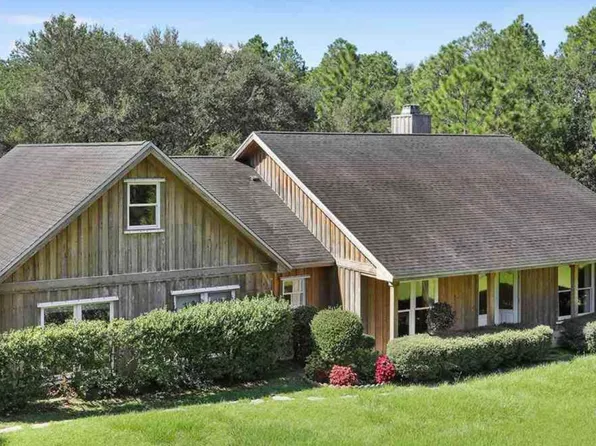 15255 Worcester Dr, Fairhope, AL 36532