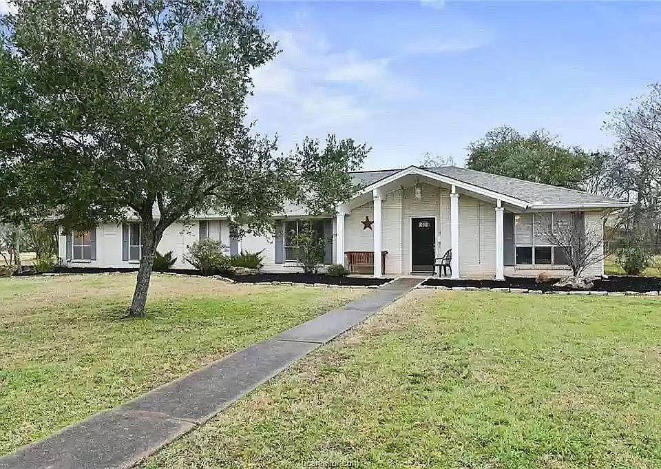 1st image of 1001 Francis Dr