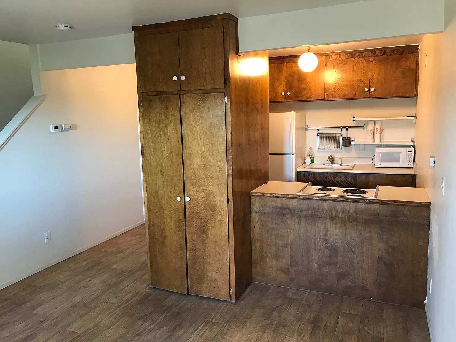 2 bed, 850 sqft, $2,900 — Photo 2