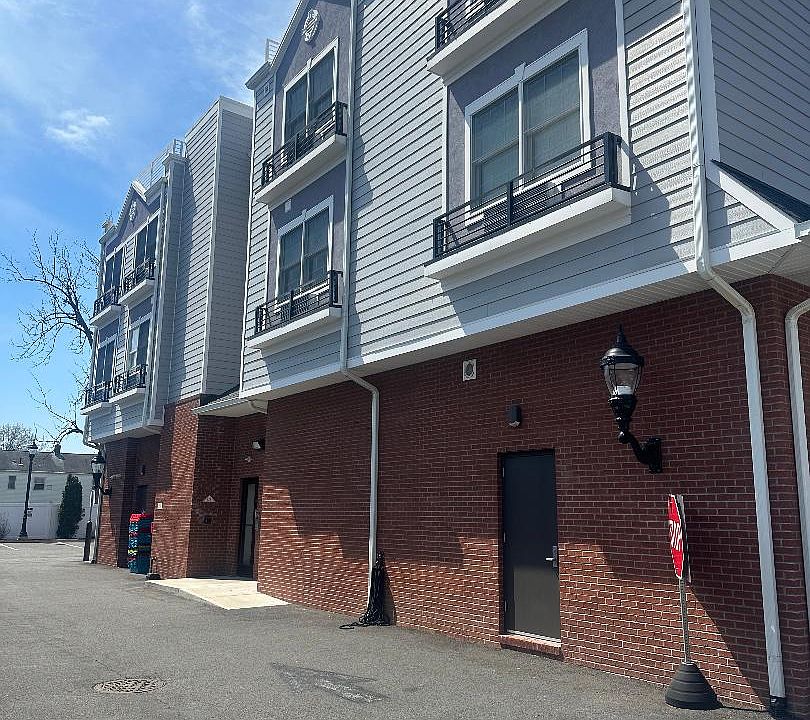 1st image of 161 Kinderkamack Rd