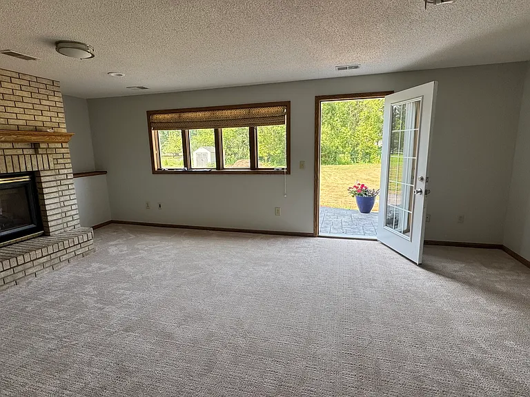 17424 Marigold St NW — Photo 19