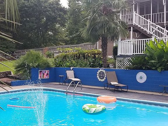 4th image of 419 Harbour Shores Dr