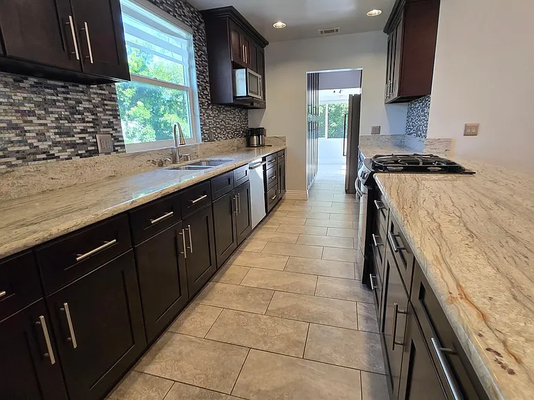 10310 Northvale Rd — Photo 16