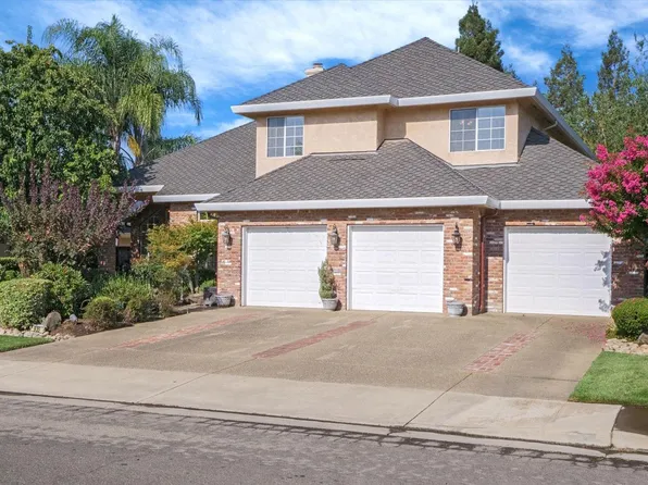 935 Interlaken Dr, Lodi, CA 95242