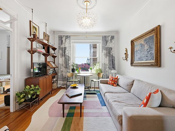 2nd image of 2122 California St NW #258