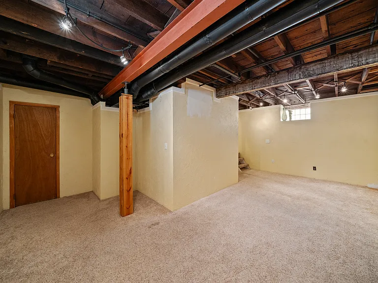 4016 Clark Ave — Photo 15