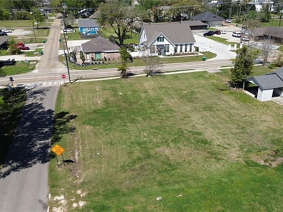 4th image of 909 W Morris Ave