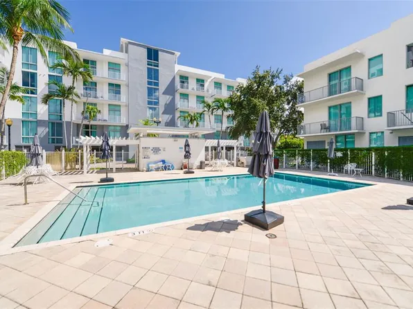 (undisclosed Address), Hollywood, FL 33020