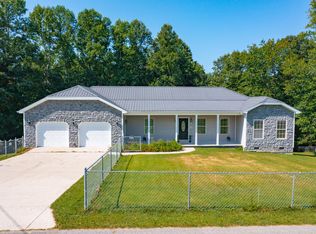 118 Jackson County High School Rd, Mc Kee, KY 40447