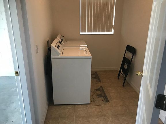 5th image of 157 Albany Dr