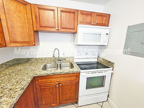 3rd image of 519 W Kalmia Dr APT 4
