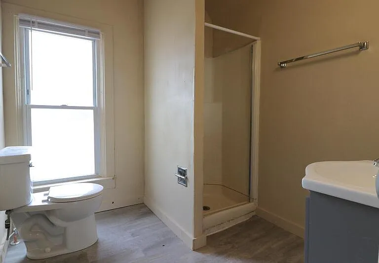 423 Draper St #1/2 — Photo 18