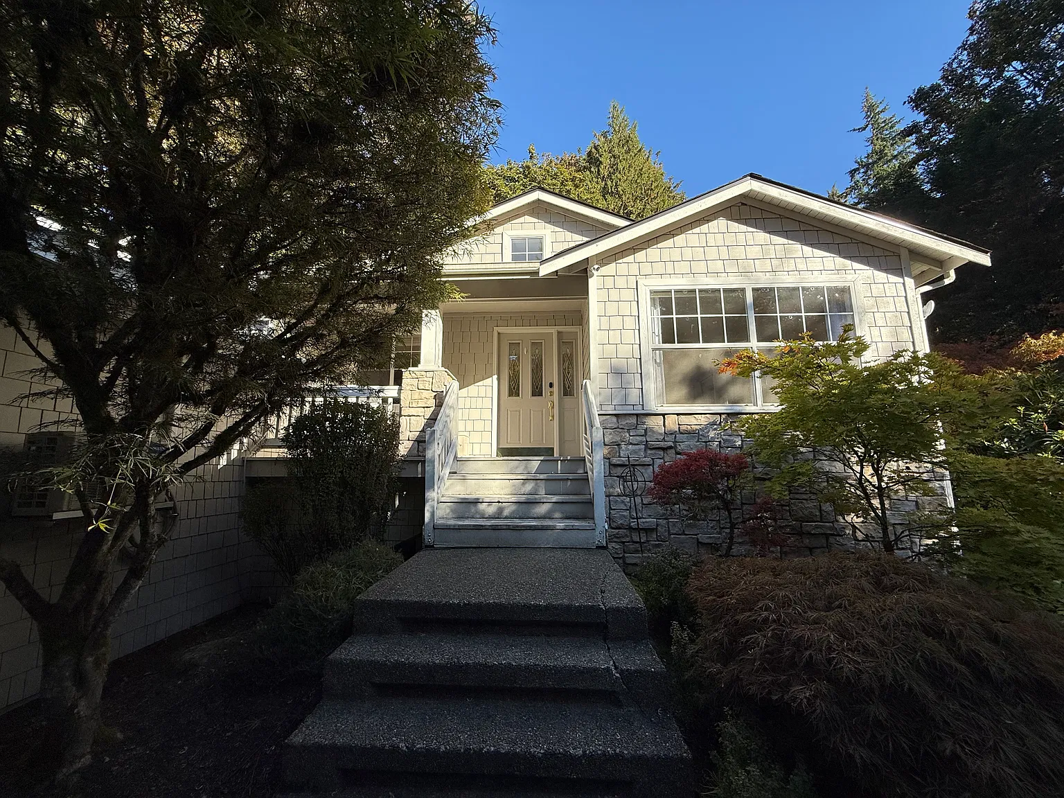 3 bed, 2.5 bath, 1720 sqft, $4,250 — Photo 2