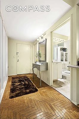 5th image of 106 Central Park S APT 16J