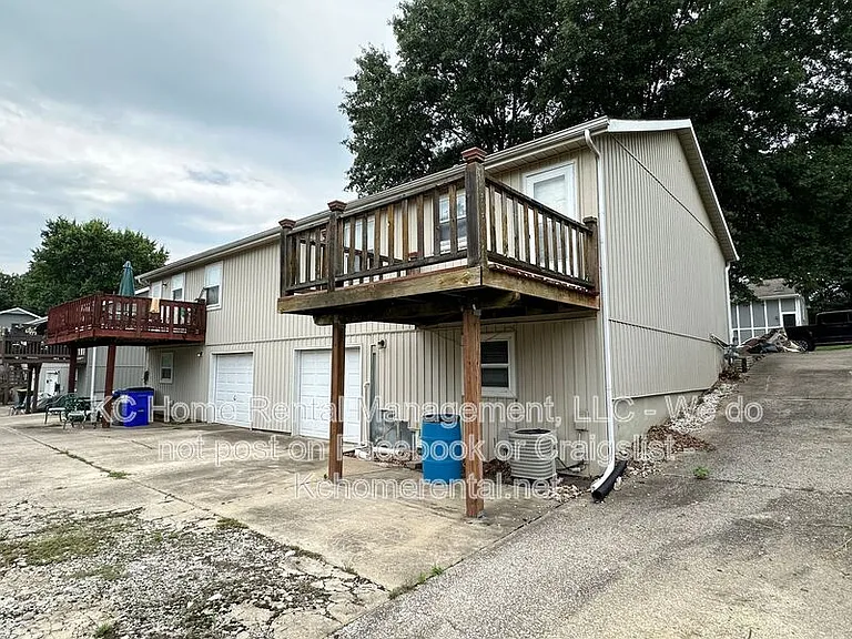 735 NE Barnes Dr #B — Photo 35