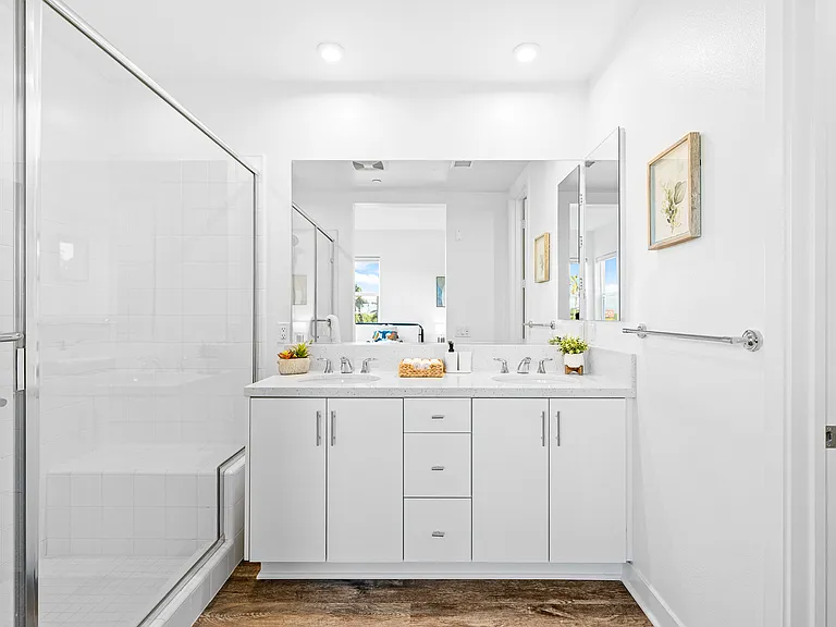 1318 S Urbana St — Photo 13