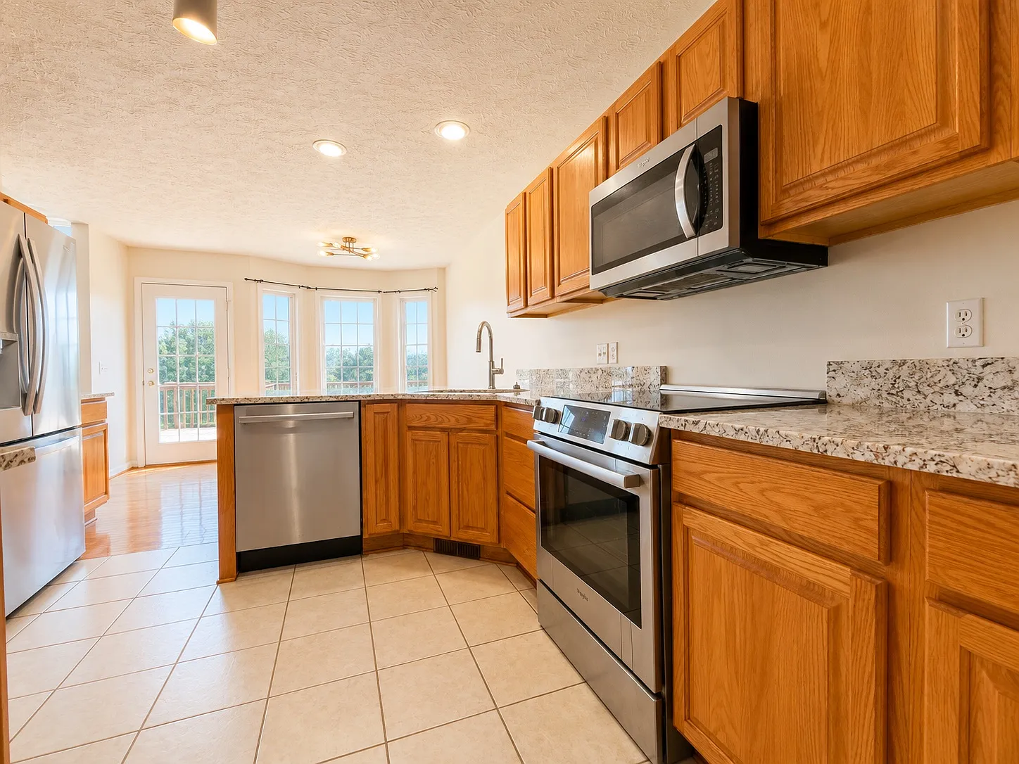 4 bed, 2100 sqft, $2,750 — Photo 3