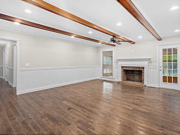 5th image of 3719 Idlewood Dr