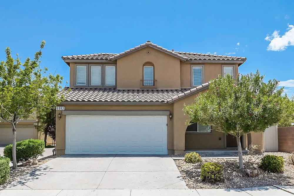 3 bed, 2.5 bath, 1497 sqft, $2,060 — Photo 1