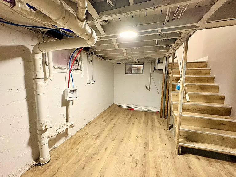 1423 Weyler Ave — Photo 11