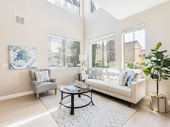 4th image of 2573 Island Palm Ct