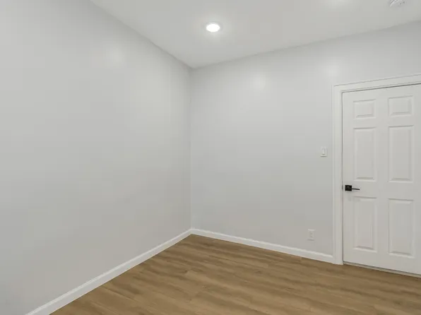 120 36th Street image 11 of 15