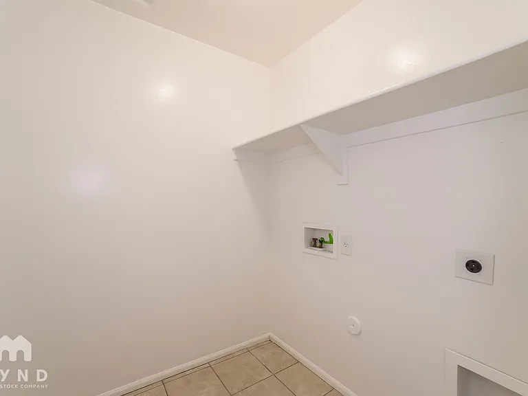3023 S 87th Dr — Photo 13