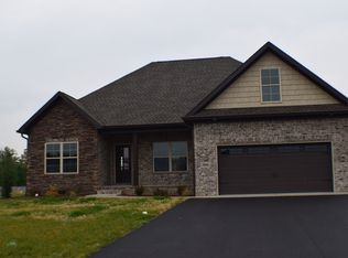 1106 W Borough Ct, Franklin, KY 42134