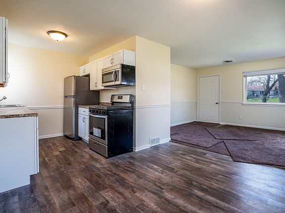 5th image of 3853 Maitland St