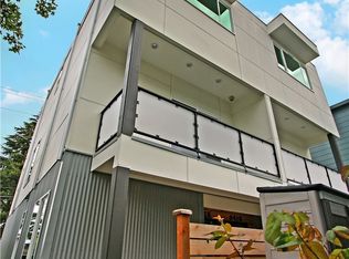 9418 B 35th Ave SW, Seattle, WA 98126