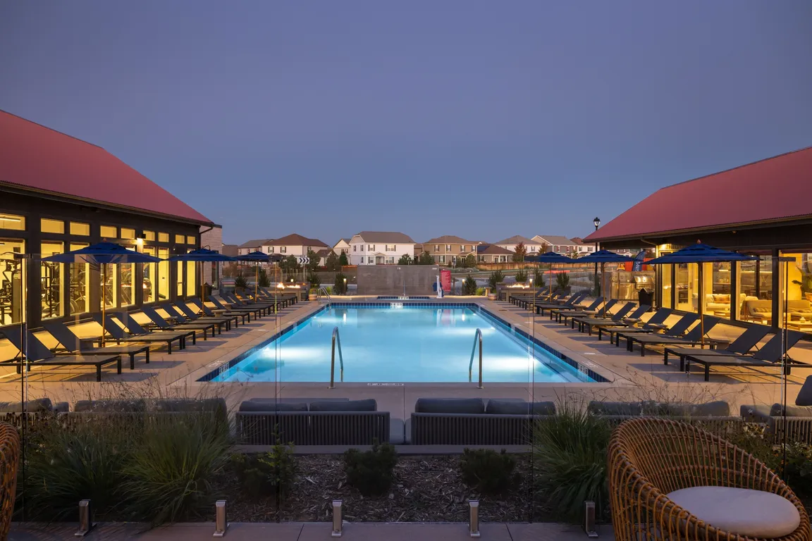 Year-round, resort-inspired pool & spa